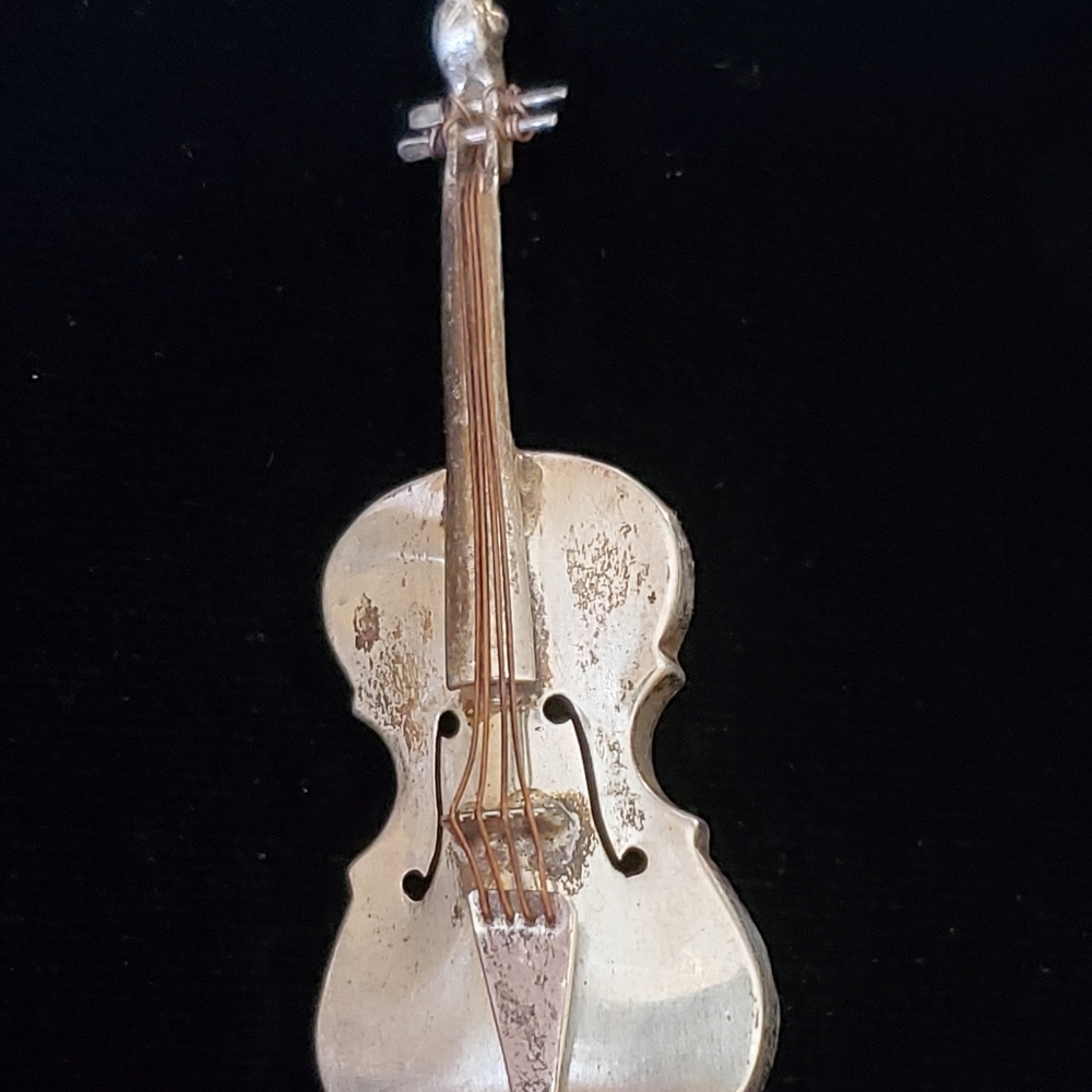 Mexican Silver Mini Violin Brooch Great Detail Realistic